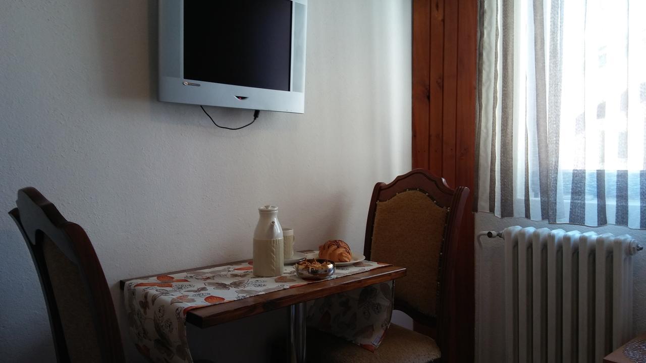 Guest House Villa Castio Petrovac Bagian luar foto