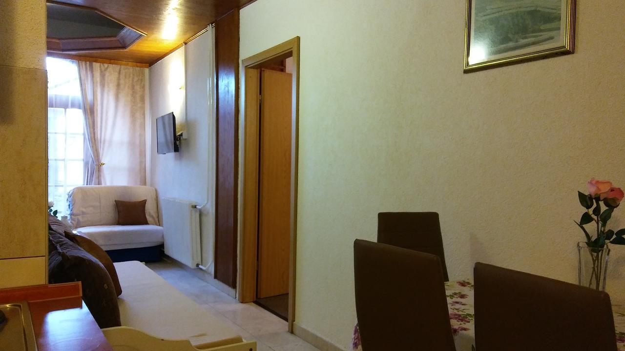 Guest House Villa Castio Petrovac Bagian luar foto
