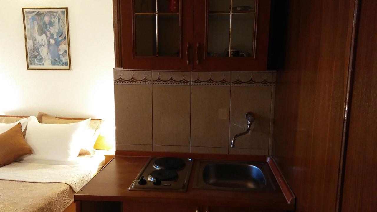 Guest House Villa Castio Petrovac Bagian luar foto