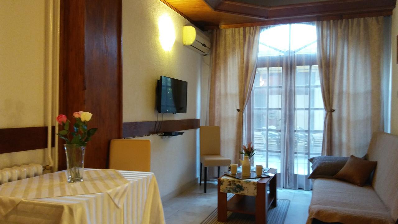 Guest House Villa Castio Petrovac Bagian luar foto
