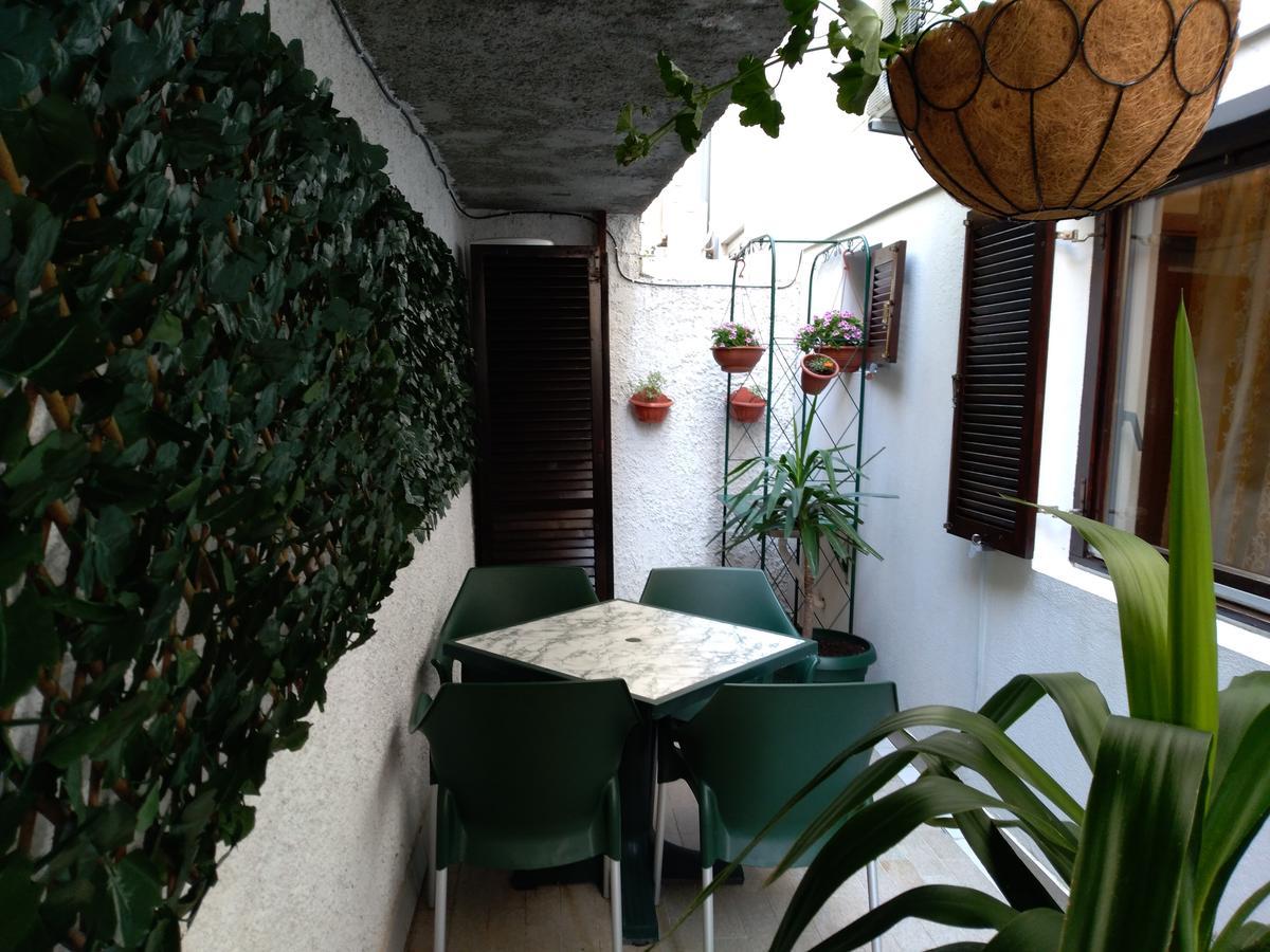 Guest House Villa Castio Petrovac Bagian luar foto