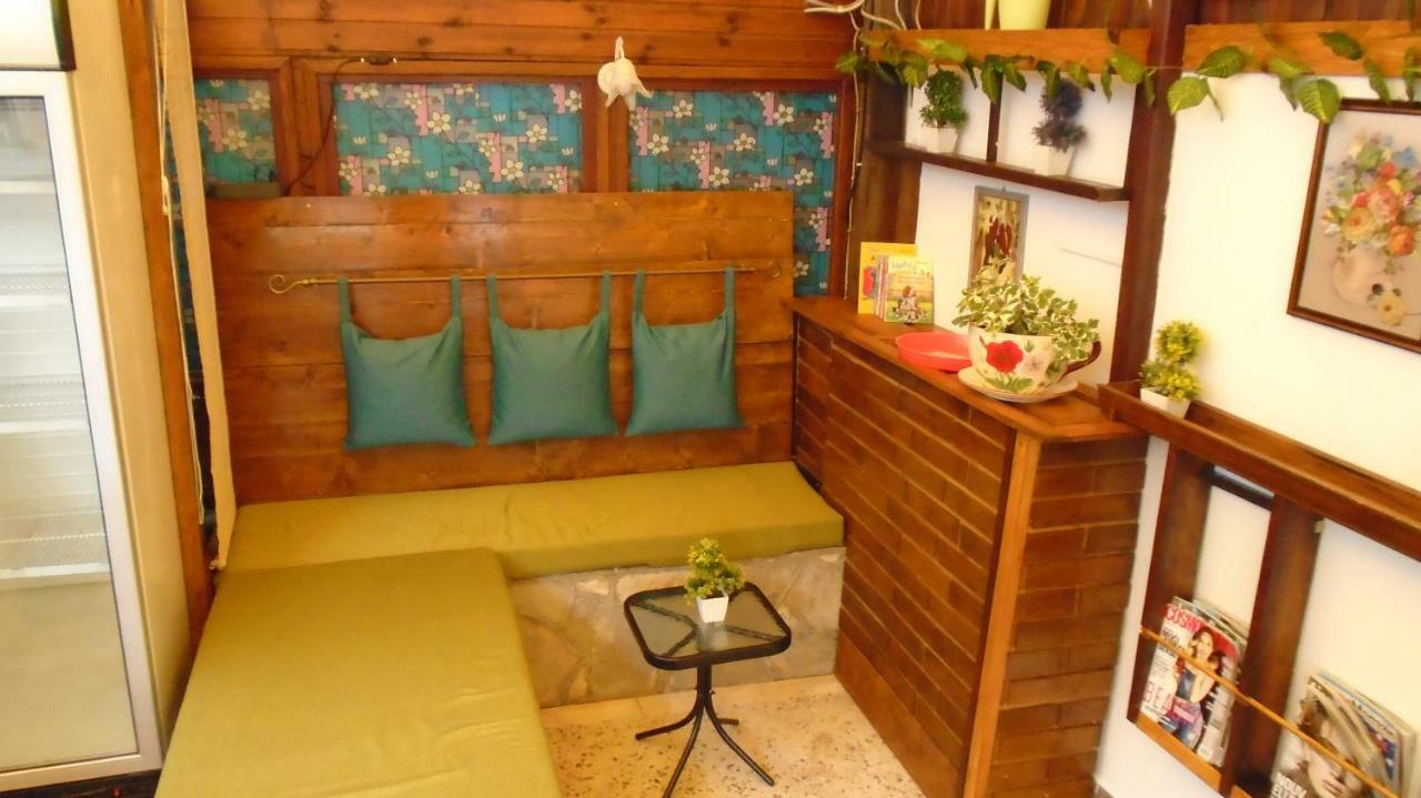Guest House Villa Castio Petrovac Bagian luar foto